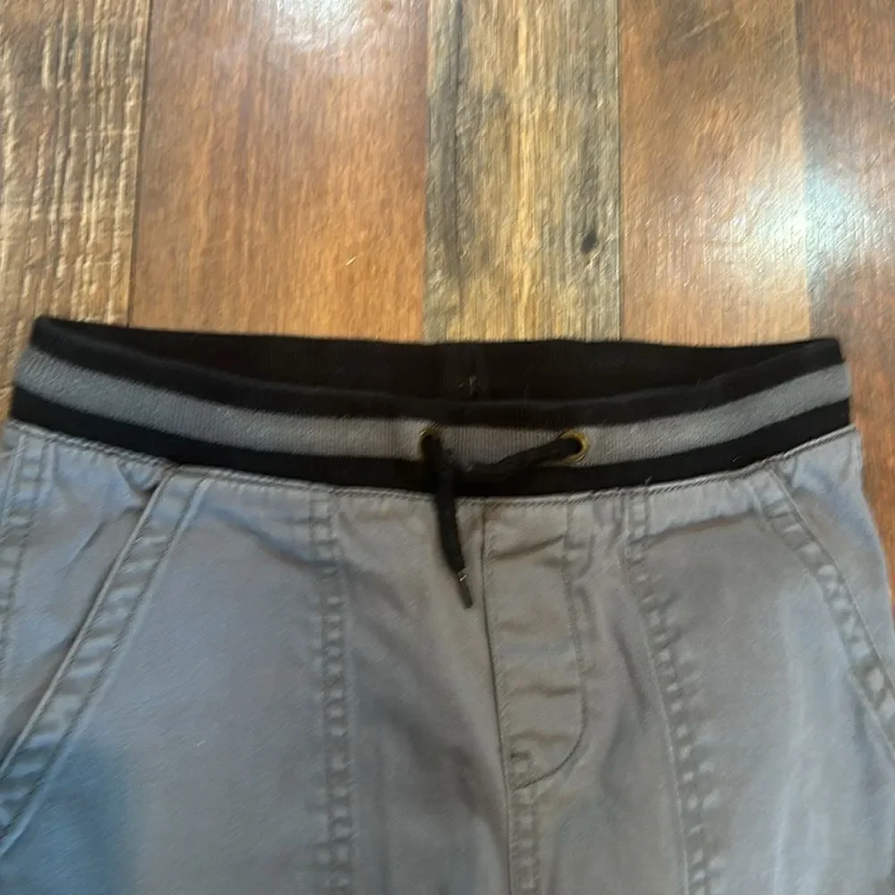 H& M pants 8/9 (3900kade)